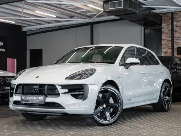PORSCHE Macan GTS SPORT-DESIGN AHK ACC PANO 21-ZOLL