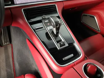 PORSCHE Panamera Turbo S E-Hybrid APPROVED Mega Kombi