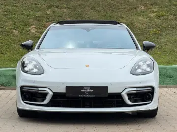 PORSCHE Panamera GTS GTS