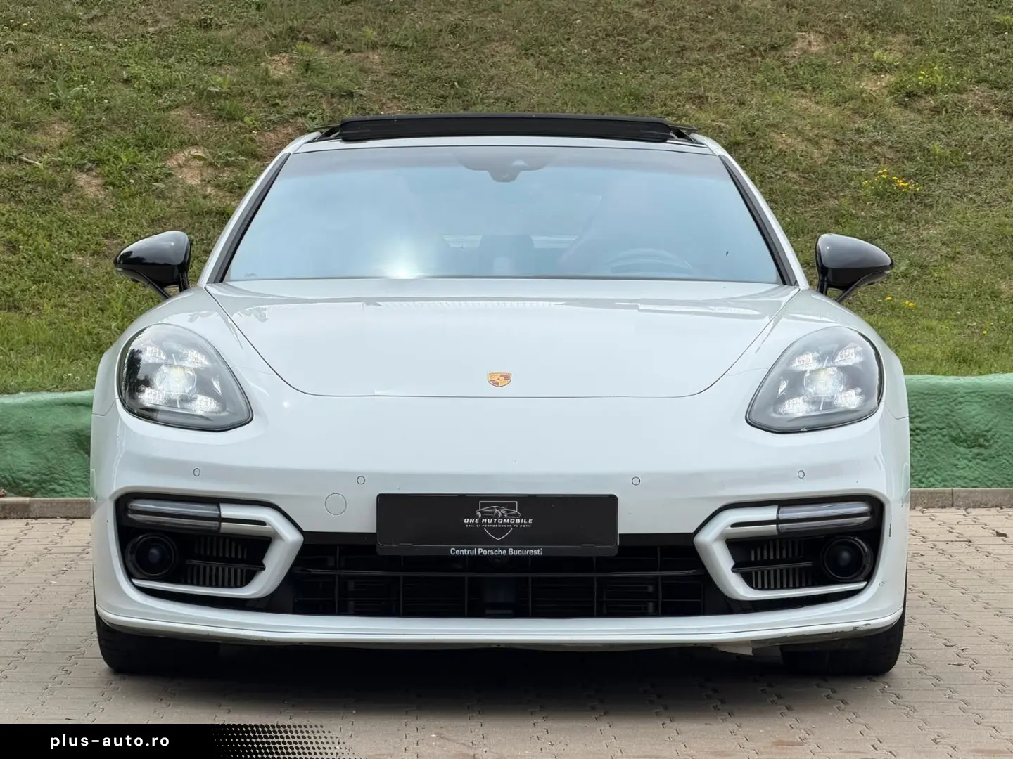 PORSCHE Panamera GTS GTS