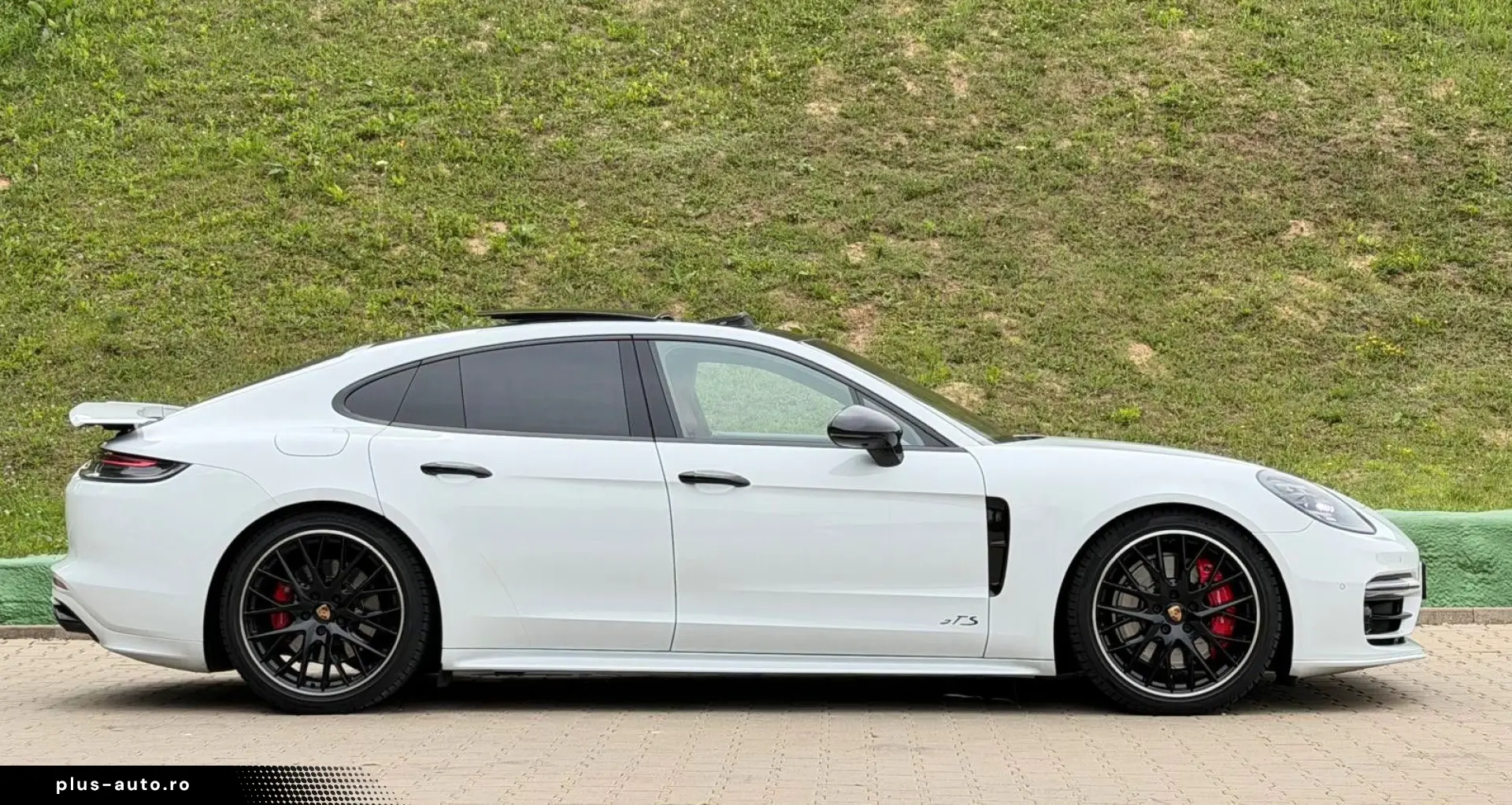 PORSCHE Panamera GTS GTS