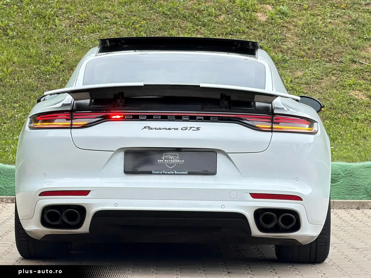 PORSCHE Panamera GTS GTS