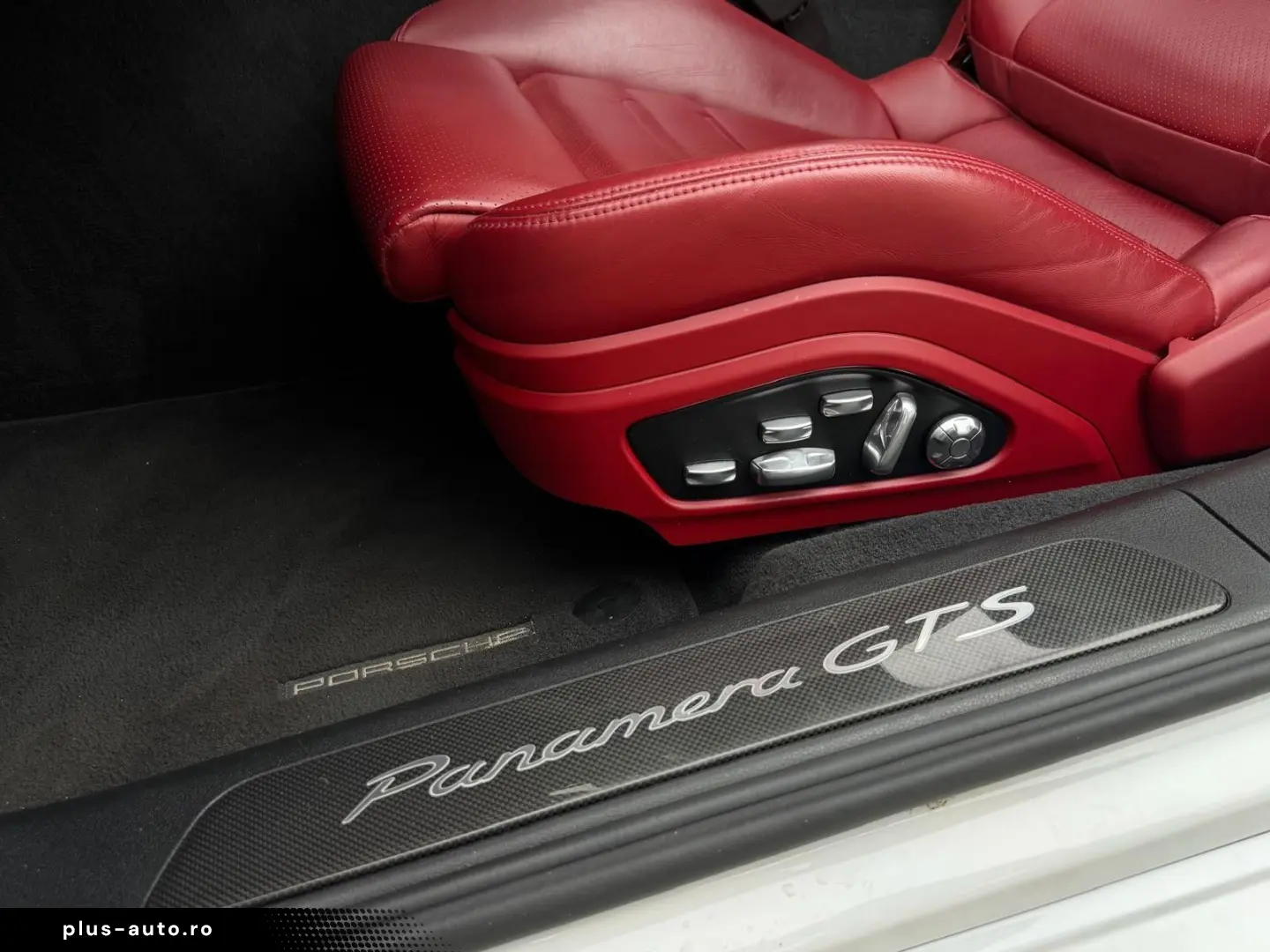 PORSCHE Panamera GTS GTS