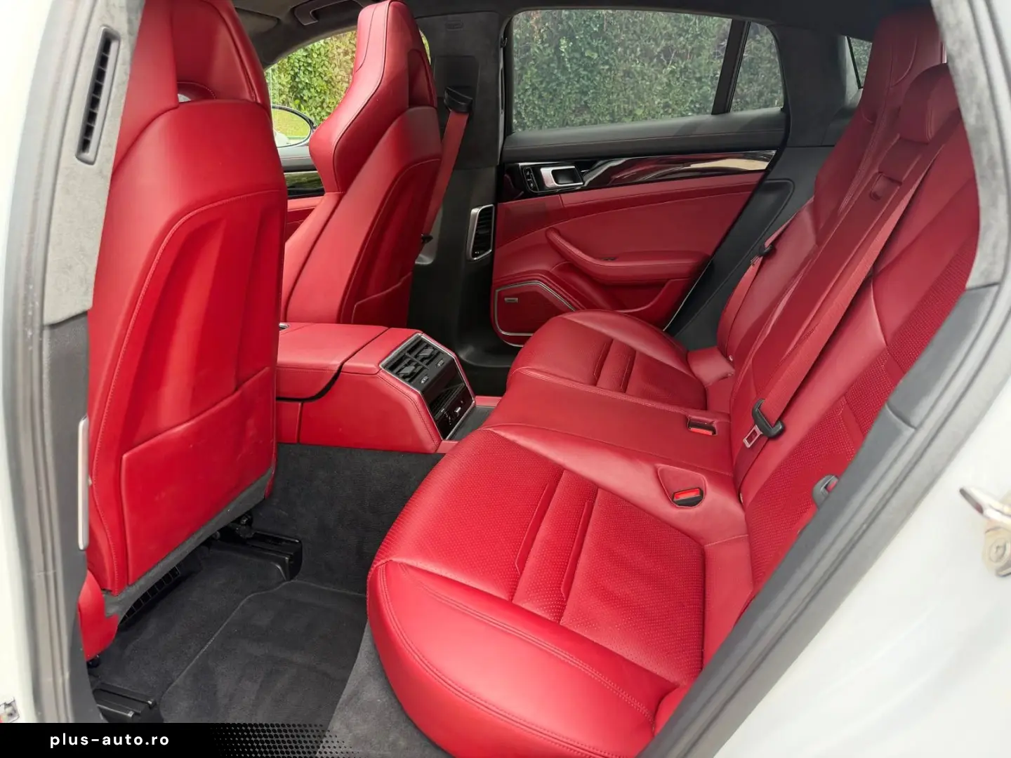 PORSCHE Panamera GTS GTS
