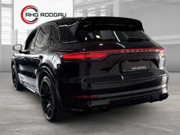 PORSCHE Cayenne GTS PANO ACC StandH BOSE MATRIX 21