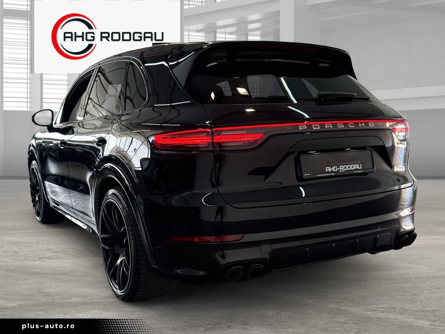 PORSCHE Cayenne GTS PANO ACC StandH BOSE MATRIX 21