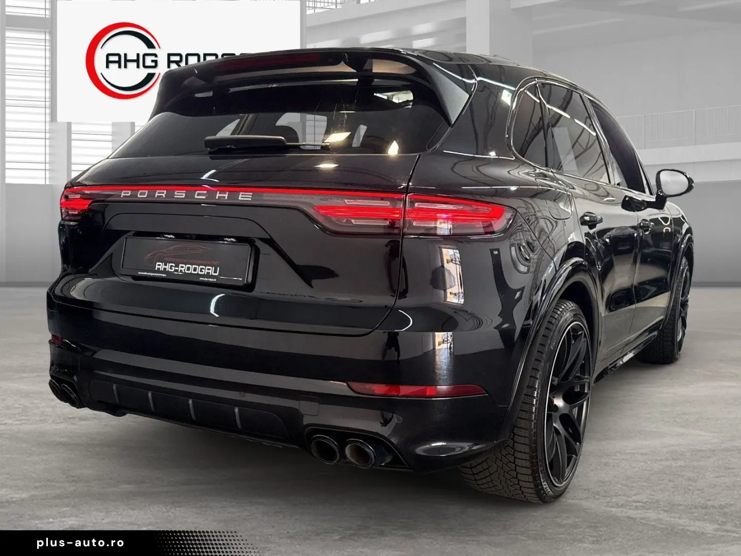PORSCHE Cayenne GTS PANO ACC StandH BOSE MATRIX 21