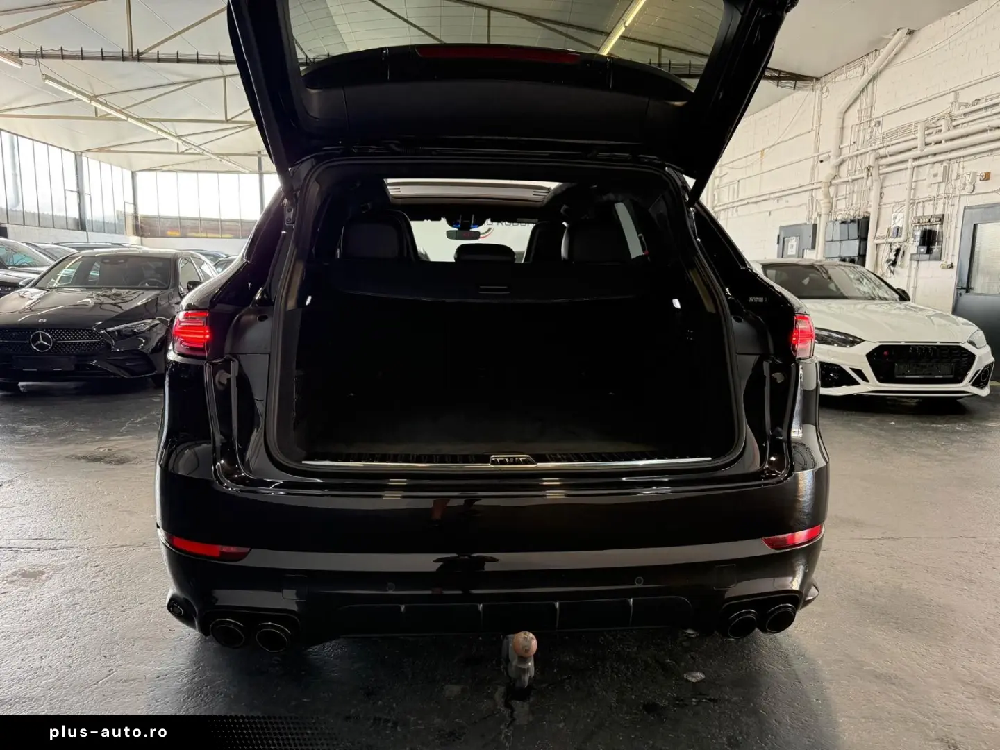 PORSCHE Cayenne GTS PANO ACC StandH BOSE MATRIX 21