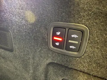 PORSCHE Cayenne GTS PANO ACC StandH BOSE MATRIX 21