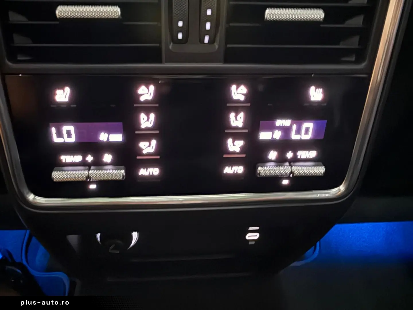 PORSCHE Cayenne GTS PANO ACC StandH BOSE MATRIX 21