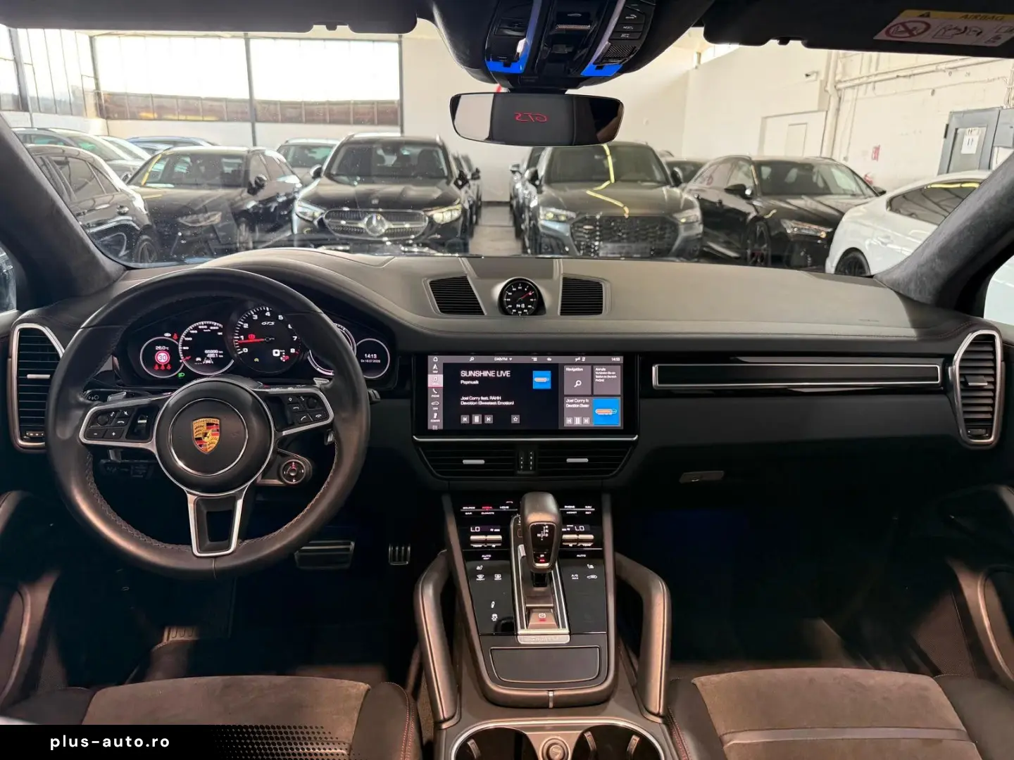 PORSCHE Cayenne GTS PANO ACC StandH BOSE MATRIX 21