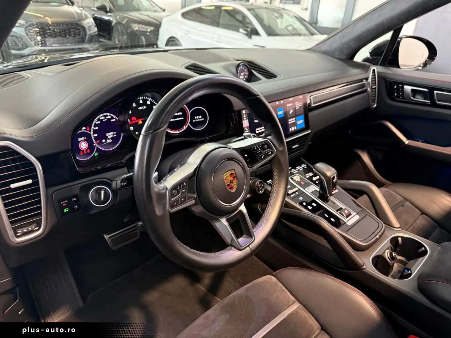 PORSCHE Cayenne GTS PANO ACC StandH BOSE MATRIX 21