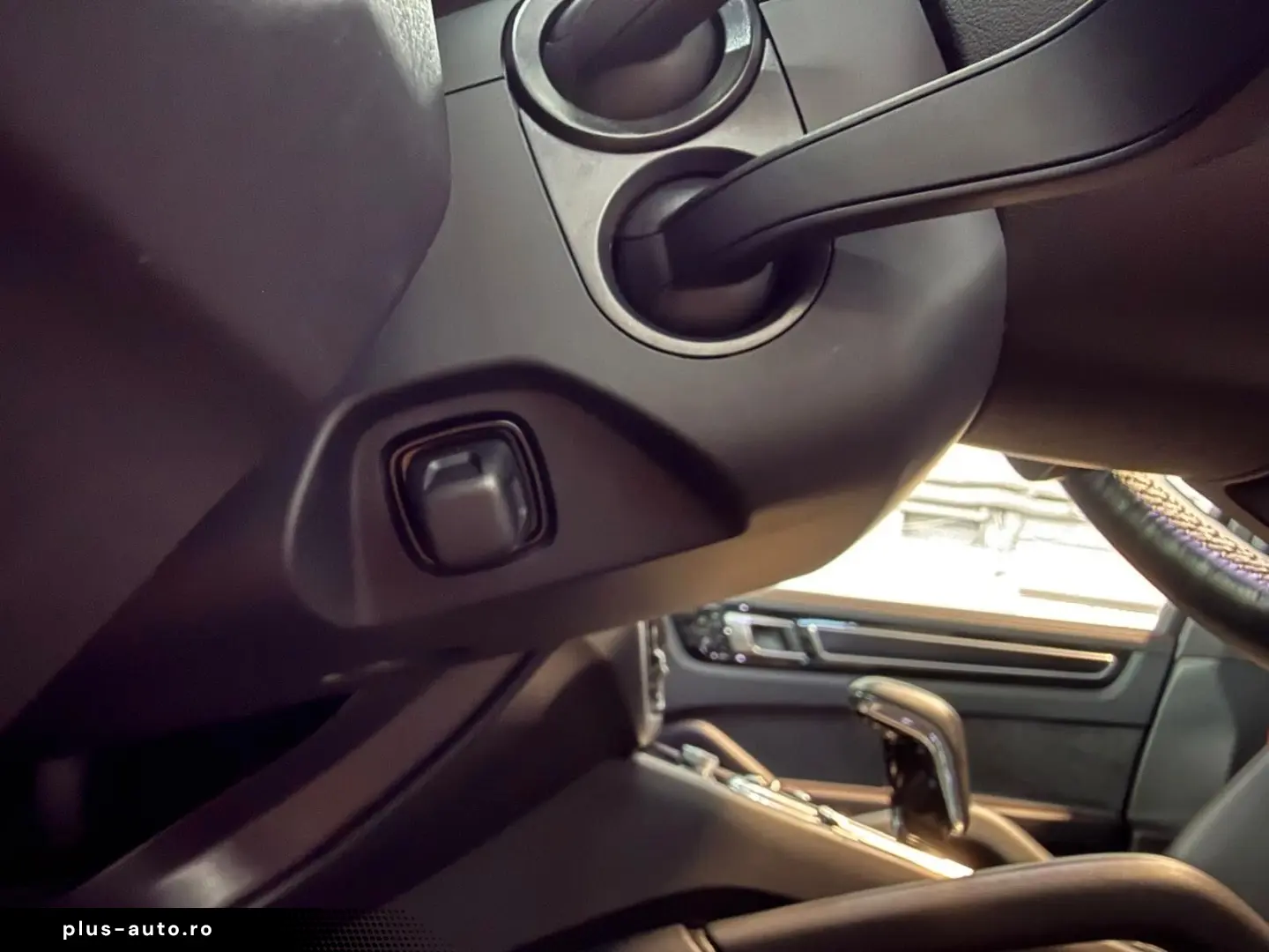 PORSCHE Cayenne GTS PANO ACC StandH BOSE MATRIX 21
