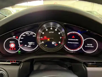 PORSCHE Cayenne GTS PANO ACC StandH BOSE MATRIX 21