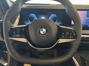 BMW X3 20d xDrive AHK RFK DriveA ParkA KomfZ Live
