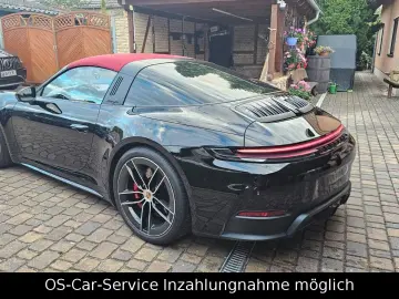 Porsche 911 Targa 4 GTS T-Hybrid