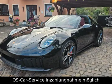 Porsche 911 Targa 4 GTS T-Hybrid
