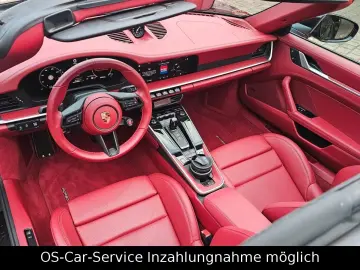 Porsche 911 Targa 4 GTS T-Hybrid