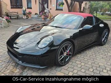 Porsche 911 Targa 4 GTS T-Hybrid