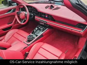 Porsche 911 Targa 4 GTS T-Hybrid