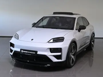 PORSCHE Macan Turbo Pano ACC HUD HA-Lenkung Carbon 22
