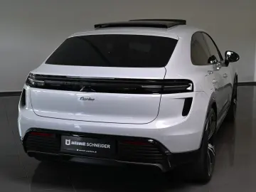 PORSCHE Macan Turbo Pano ACC HUD HA-Lenkung Carbon 22