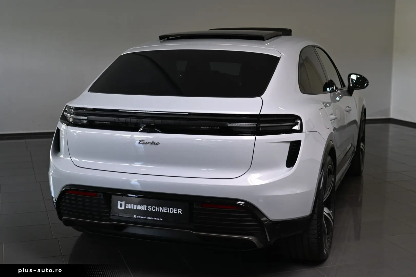 PORSCHE Macan Turbo Pano ACC HUD HA-Lenkung Carbon 22
