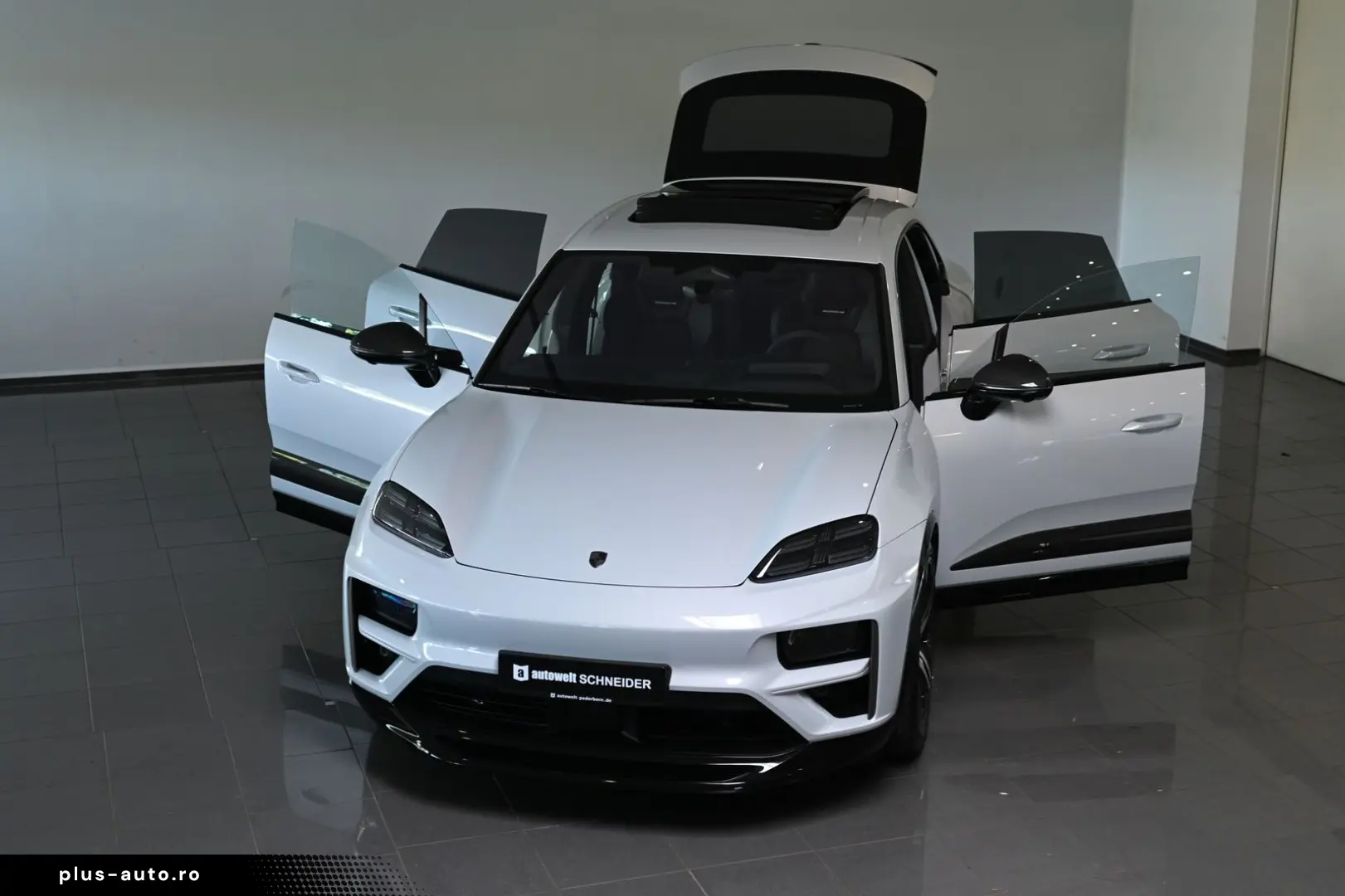 PORSCHE Macan Turbo Pano ACC HUD HA-Lenkung Carbon 22