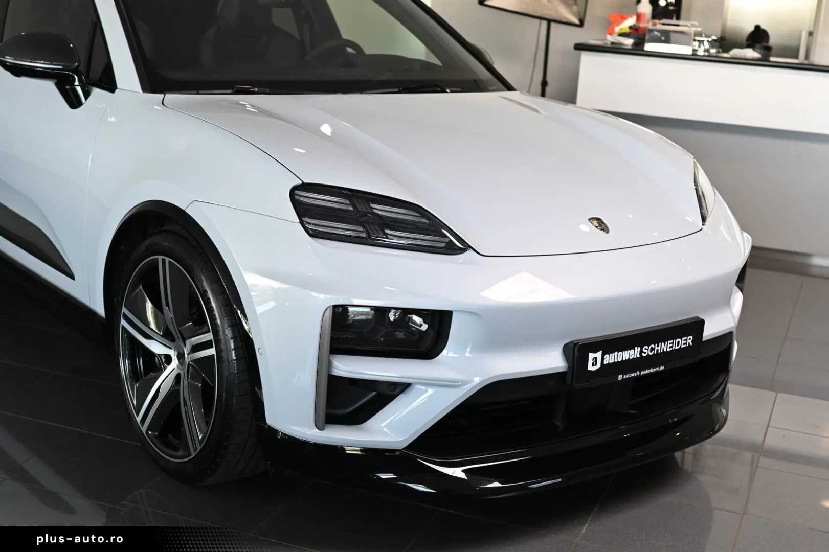 PORSCHE Macan Turbo Pano ACC HUD HA-Lenkung Carbon 22