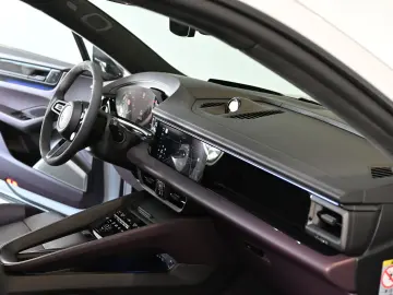 PORSCHE Macan Turbo Pano ACC HUD HA-Lenkung Carbon 22