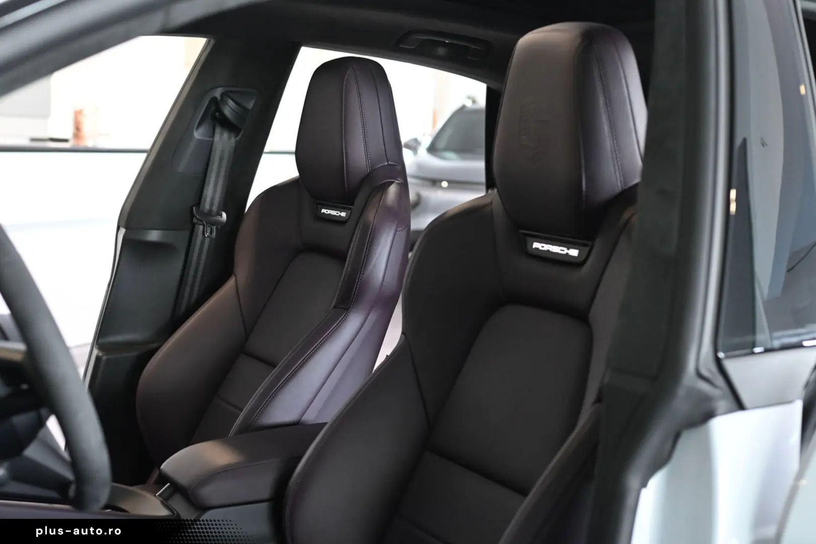 PORSCHE Macan Turbo Pano ACC HUD HA-Lenkung Carbon 22