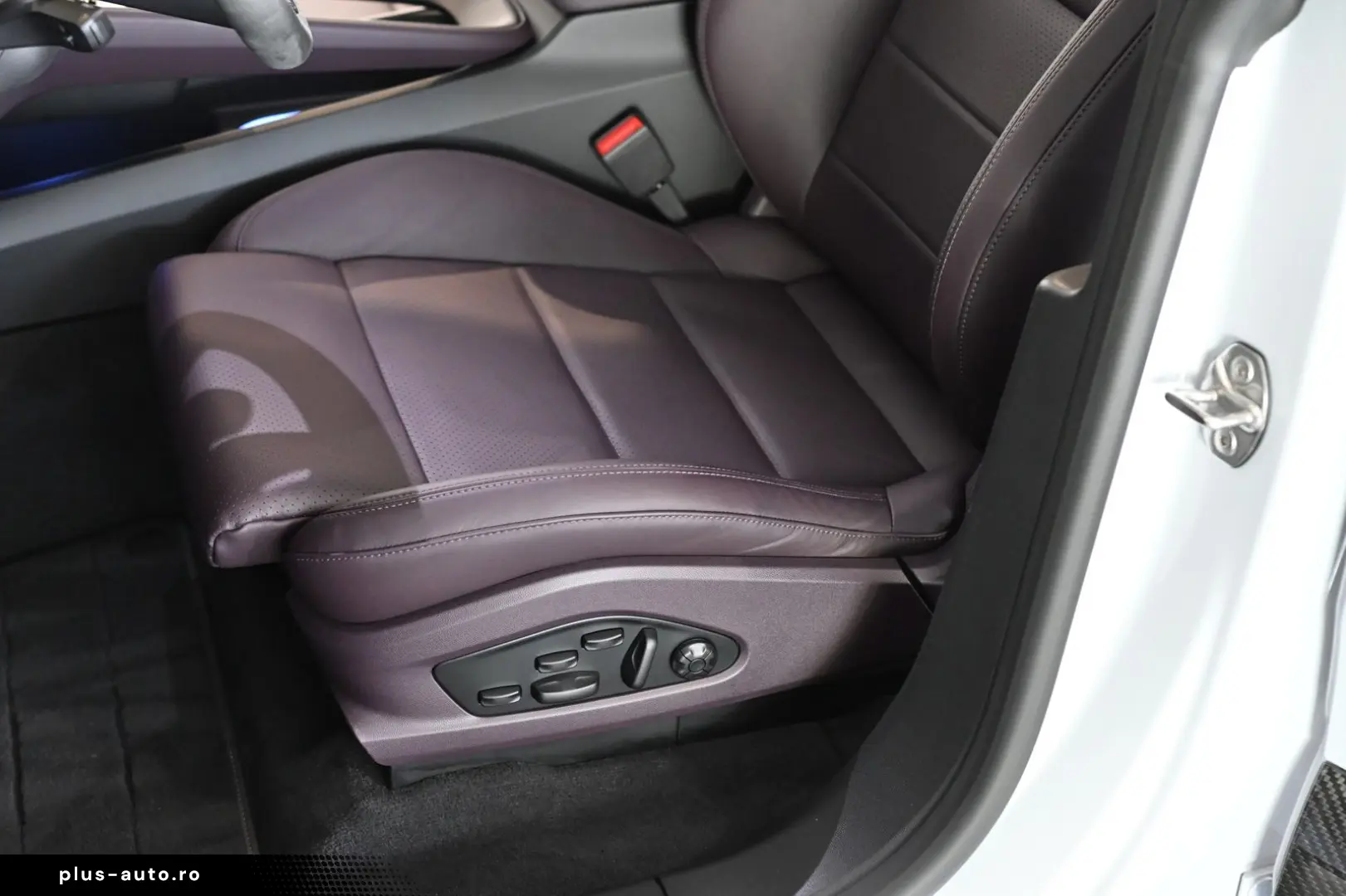 PORSCHE Macan Turbo Pano ACC HUD HA-Lenkung Carbon 22