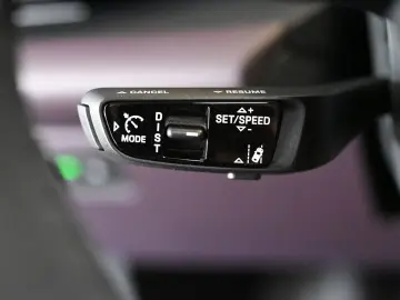 PORSCHE Macan Turbo Pano ACC HUD HA-Lenkung Carbon 22