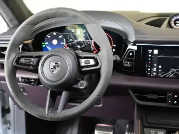PORSCHE Macan Turbo Pano ACC HUD HA-Lenkung Carbon 22
