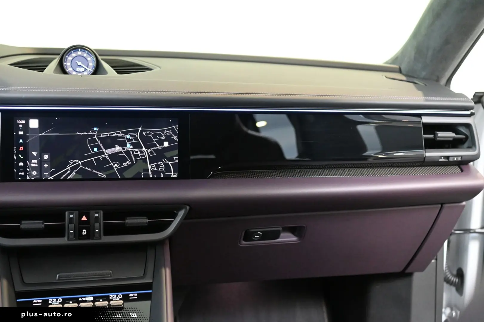 PORSCHE Macan Turbo Pano ACC HUD HA-Lenkung Carbon 22