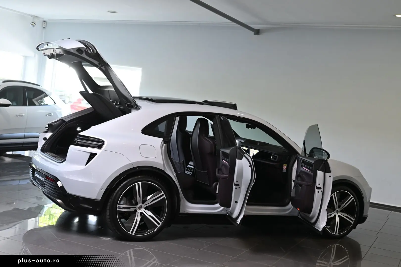 PORSCHE Macan Turbo Pano ACC HUD HA-Lenkung Carbon 22
