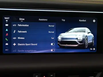 PORSCHE Macan Turbo Pano ACC HUD HA-Lenkung Carbon 22