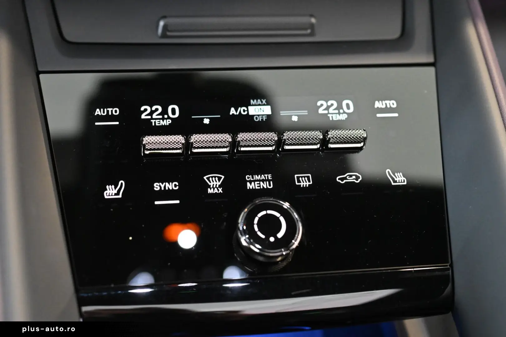 PORSCHE Macan Turbo Pano ACC HUD HA-Lenkung Carbon 22