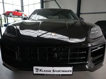 PORSCHE Cayenne Coupe Black Edition