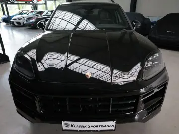 PORSCHE Cayenne Coupe Black Edition