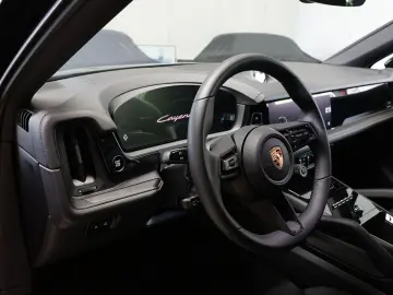 PORSCHE Cayenne Coupe Black Edition