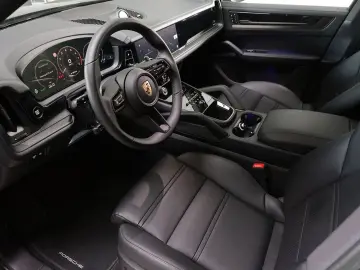 PORSCHE Cayenne Coupe Black Edition