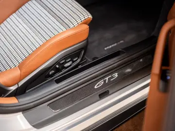 Porsche 911 GT3 Touring - MANUAL - Pachet_Carbon