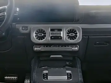 MERCEDES-BENZ G 450d AMG_Line_360_NIGHT
