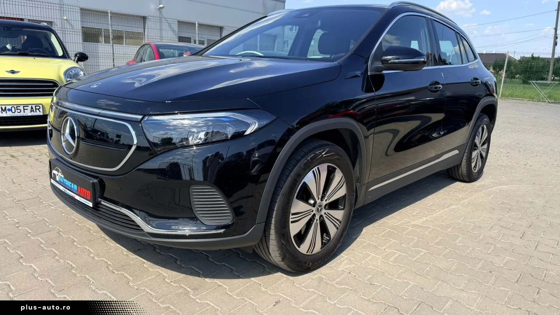 MERCEDES-BENZ EQA Progressive