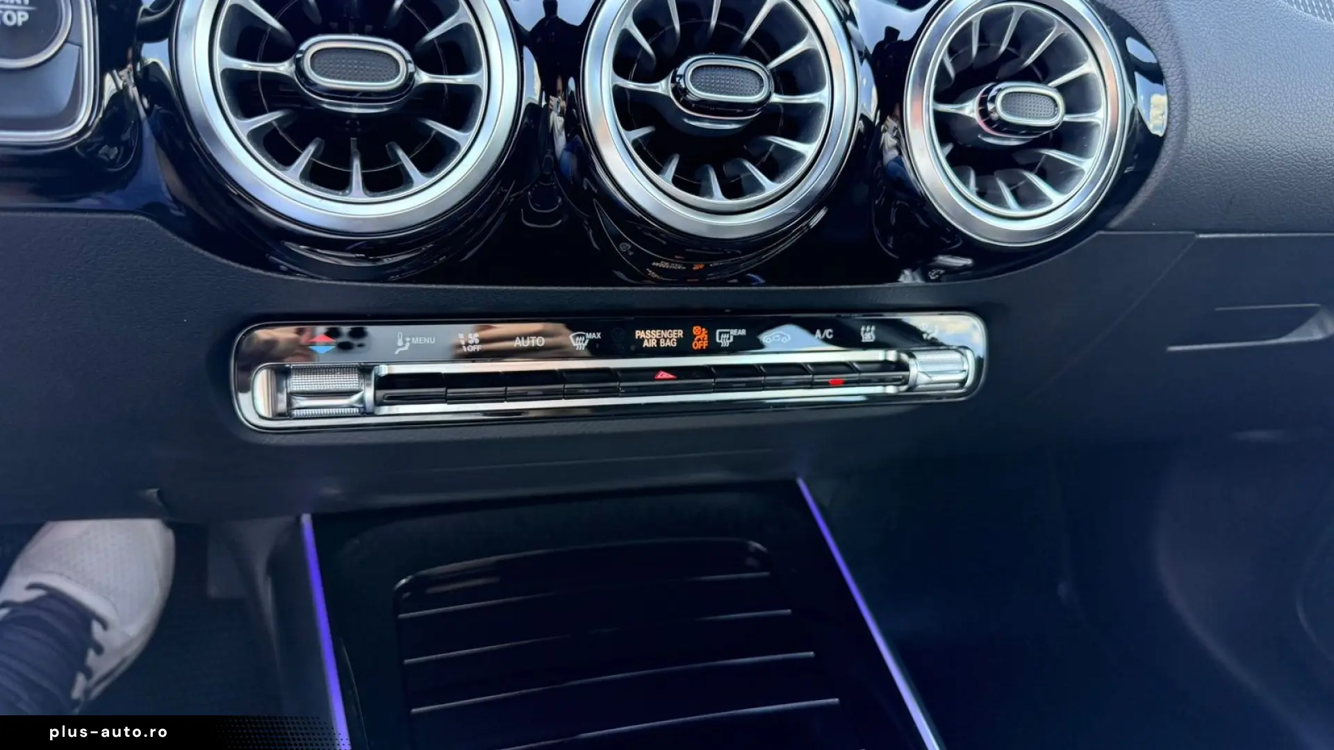 MERCEDES-BENZ EQA Progressive