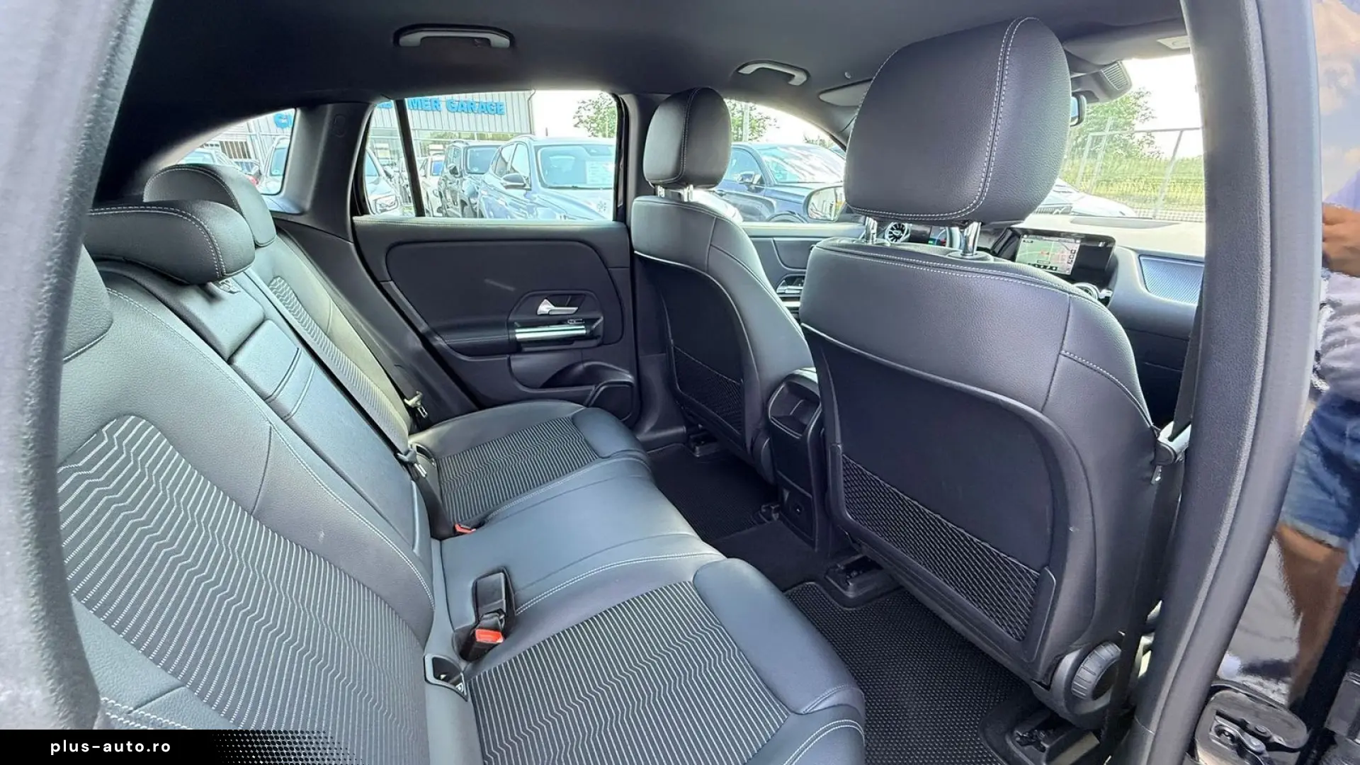 MERCEDES-BENZ EQA Progressive