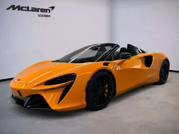 MCLAREN Artura Spider   1.99% Leasingaktion   B&W   Lift