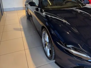 FERRARI Roma Spider