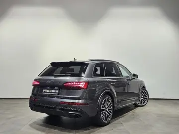 AUDI Q7 50 TDI S Line Competition_Panoramic